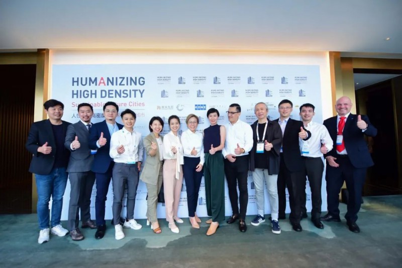 伟昌站在世界最高音乐厅，演出一场超高层思想盛宴